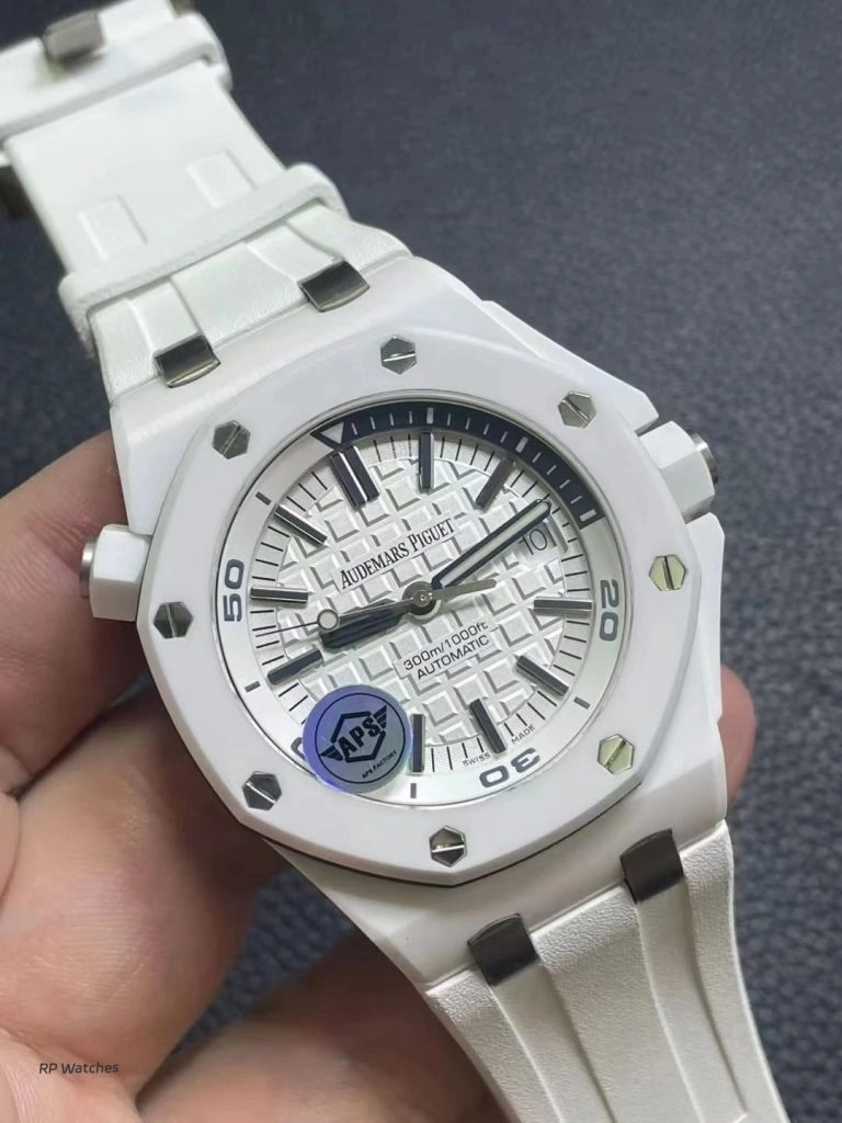Audemars Piguet Royal Oak Offshore Diver 15707CB.OO.A010CA.01 Cerâmica Branca Total